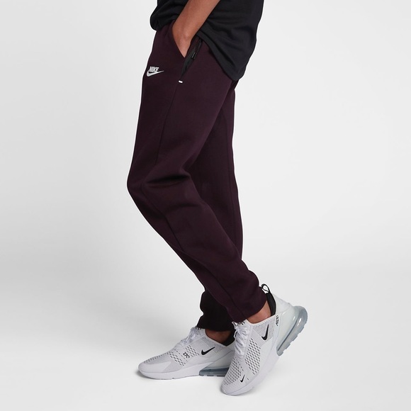 nike tech joggers xs